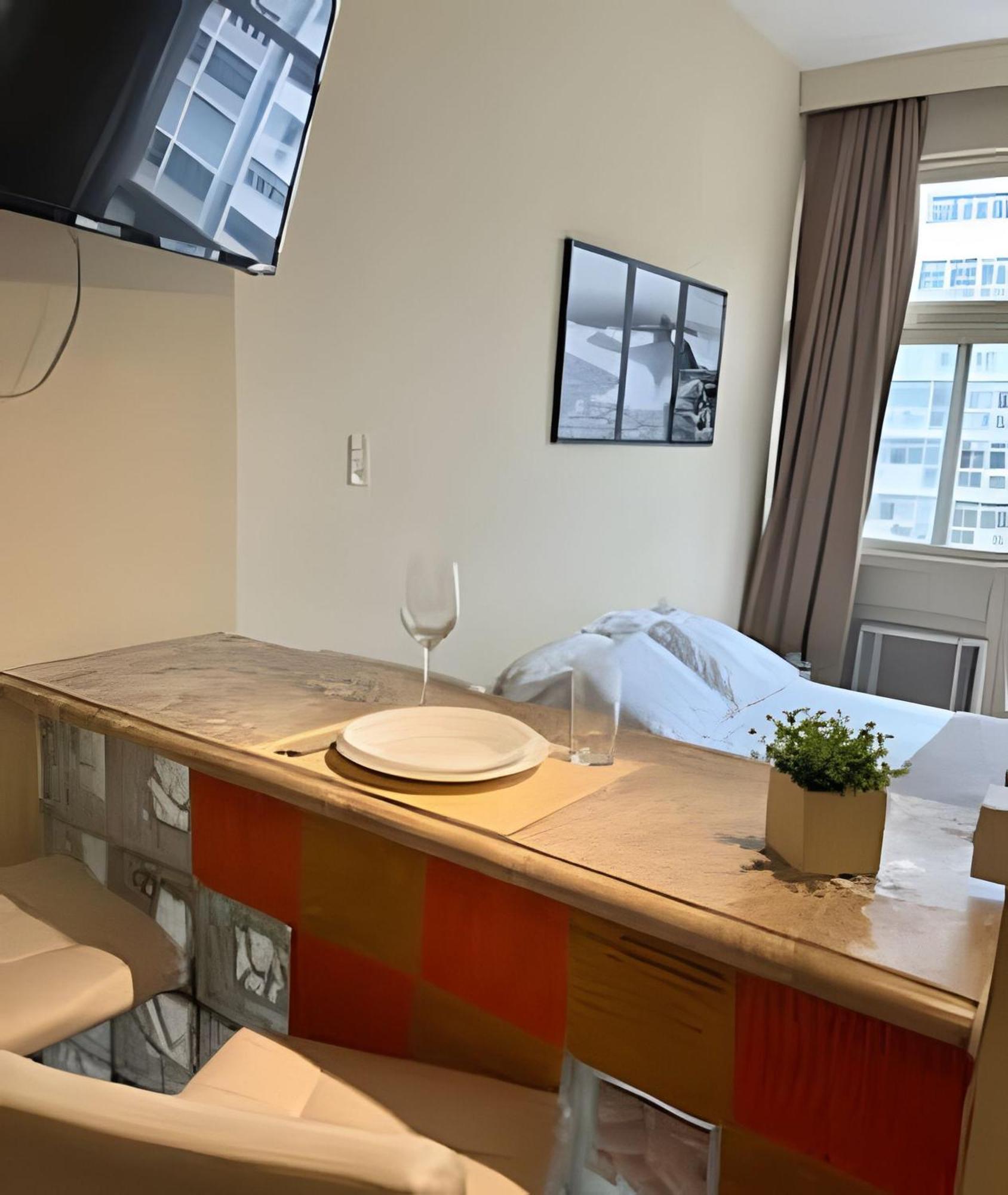 Apartamento Em Copacabana Com Vista Lateral Do Mar Rio de Janeiro Exterior photo